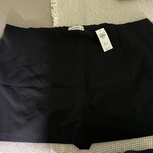 NWT Abercombie Scarlett mini skort